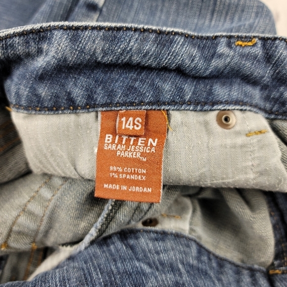 Sarah Jessica Parker "BITTEN" jeans - Picture 11 of 12